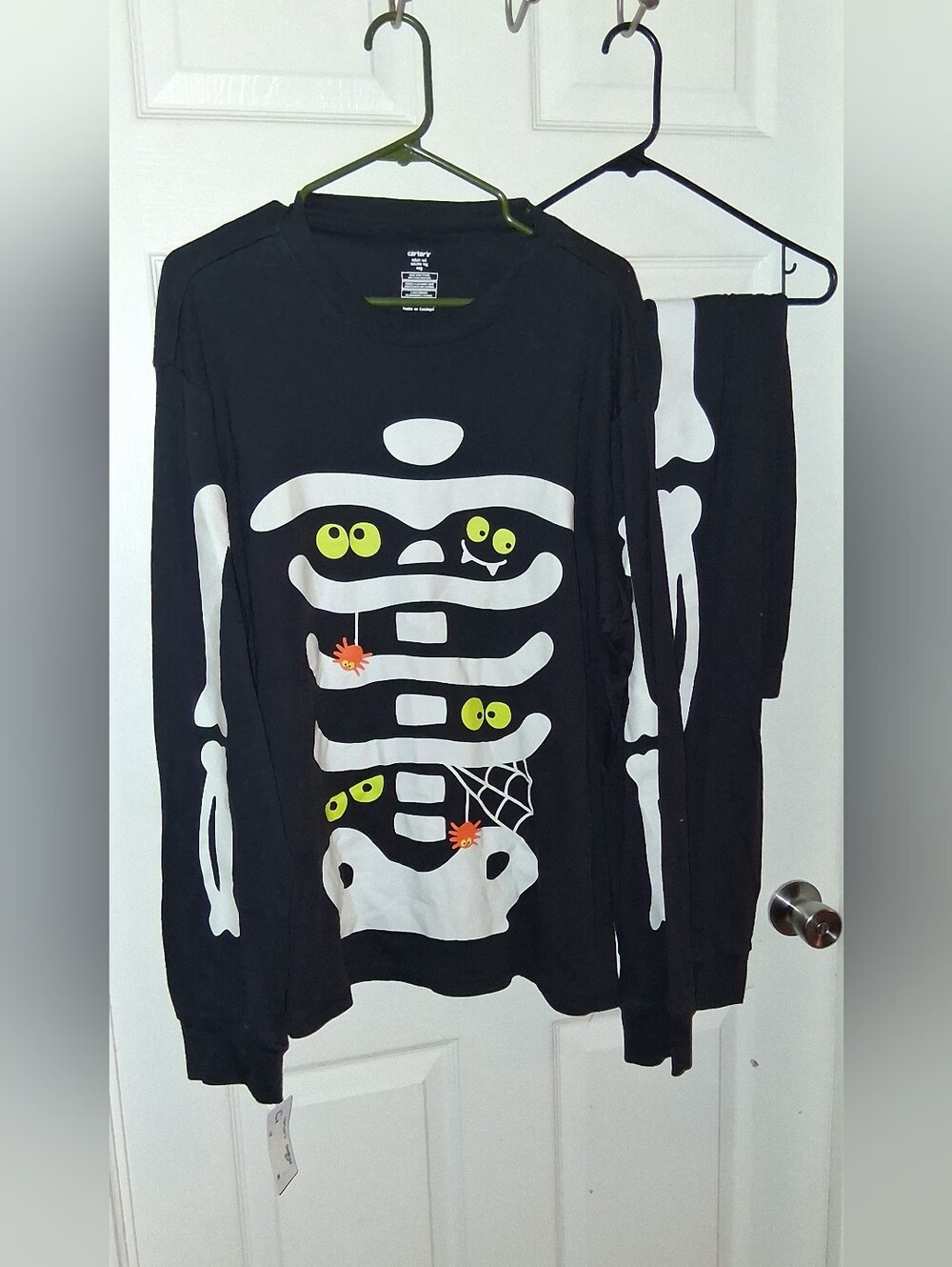 New with Tags Carter's Adult 2XL Glow in the Dark Skeleton 2 piece Pajama set